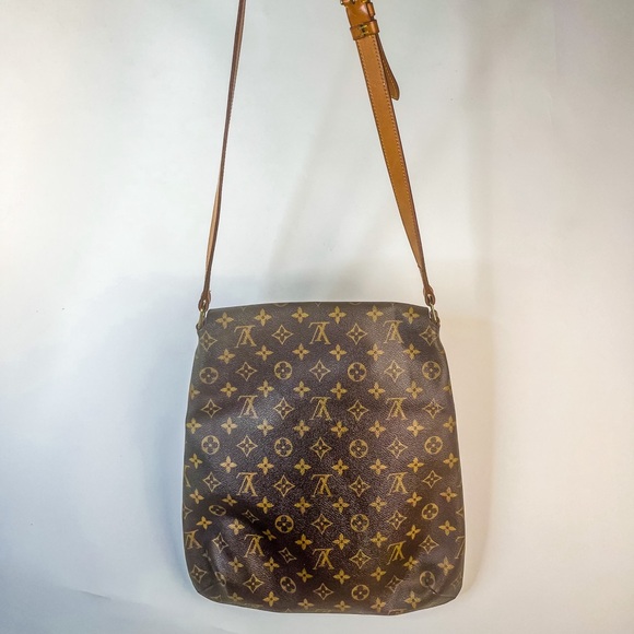 Large Louis Vuitton Musette Salsa GM Canvas shoulder bag - Picture 8 of 11